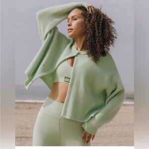 Daily Drills Single Button Long Sleeve Sweater - Mint